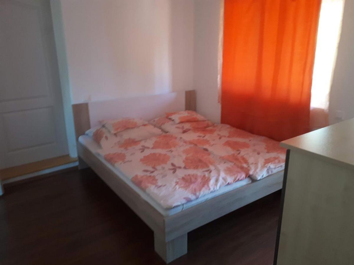 Alsóörs Ferienhaus Judit מראה חיצוני תמונה